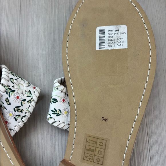 Worn once Jack Rogers White Daisy Sandals - Picture 6 of 7